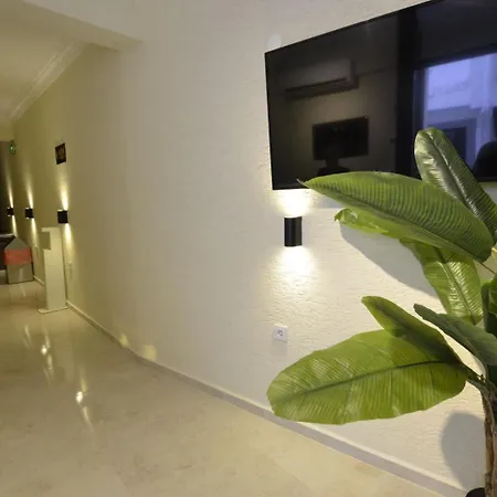 Hotel Ados