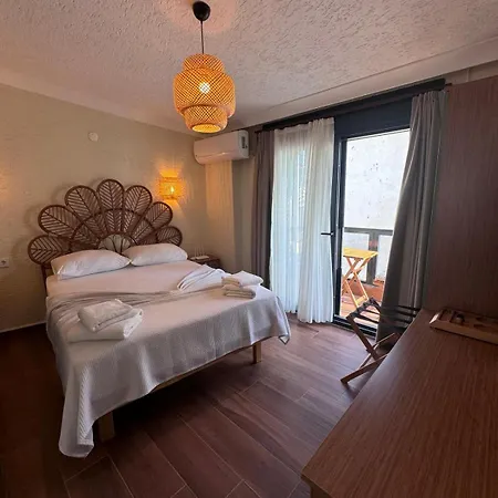 Ados 2* Marmara Adasi