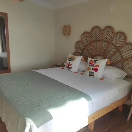 Hotel Ados