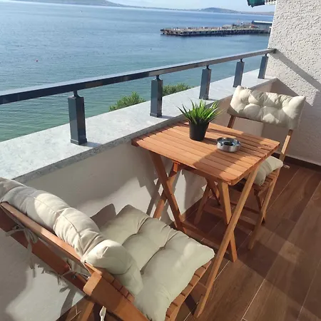 Hotel Ados 2*