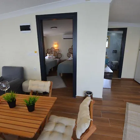 Hotel Ados
